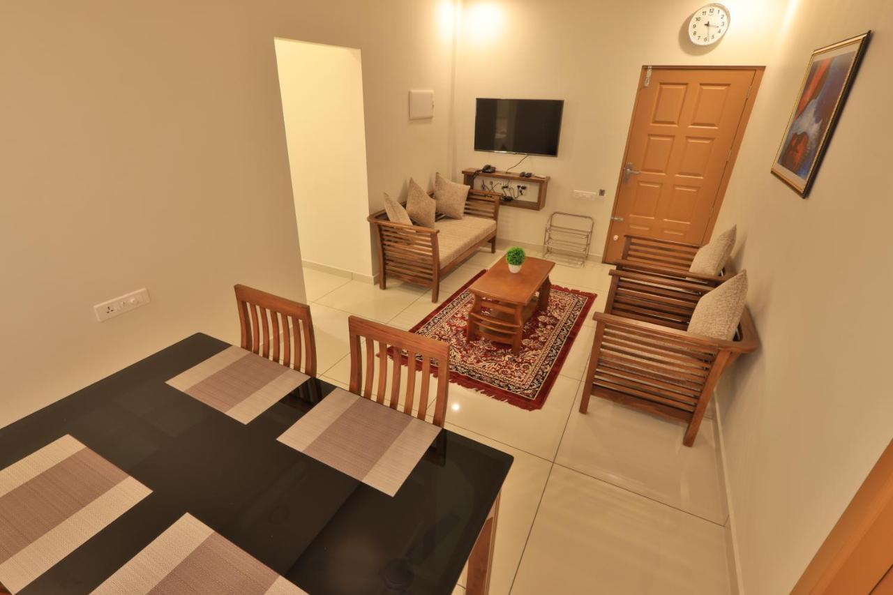 Castle Brook Residential Homestay Тірувалла Екстер'єр фото