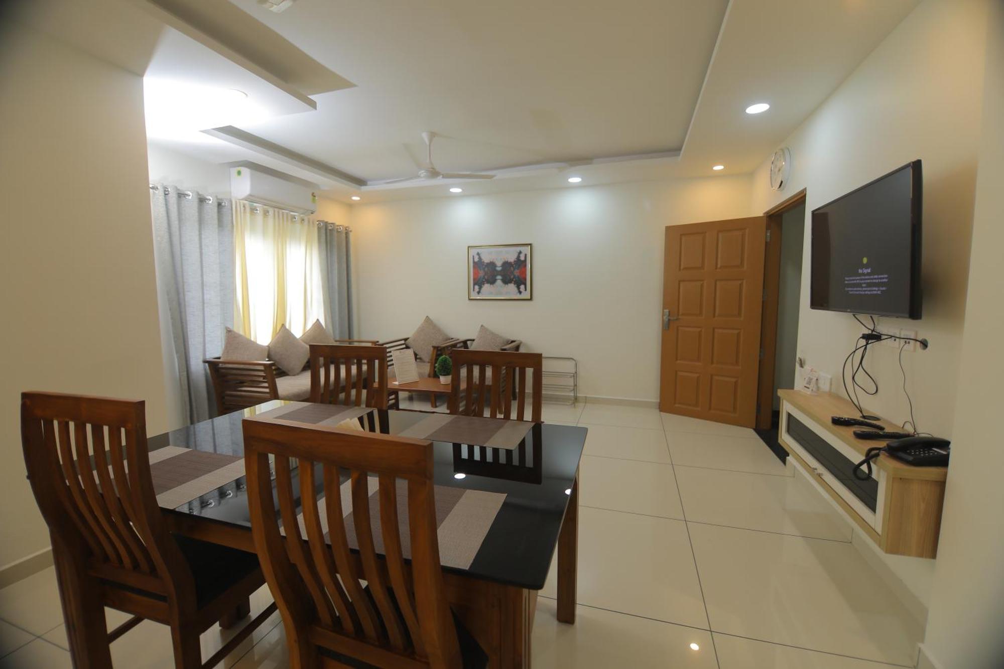 Castle Brook Residential Homestay Тірувалла Екстер'єр фото