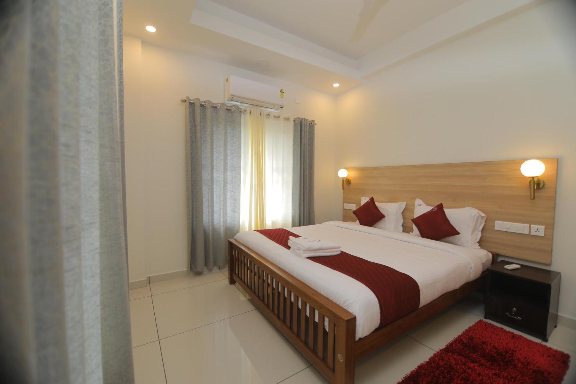 Castle Brook Residential Homestay Тірувалла Екстер'єр фото