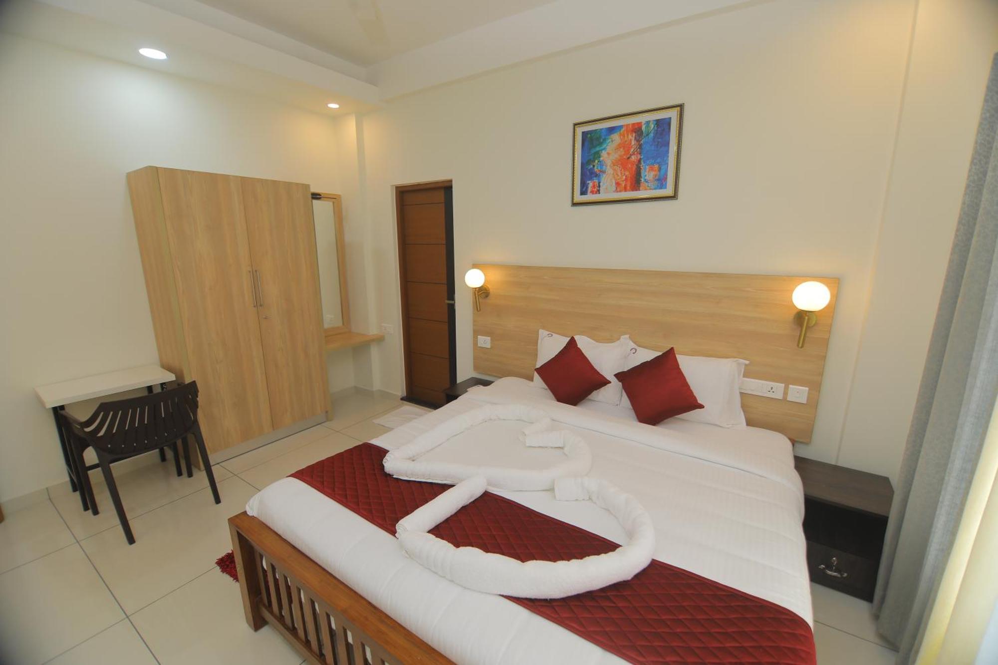 Castle Brook Residential Homestay Тірувалла Екстер'єр фото